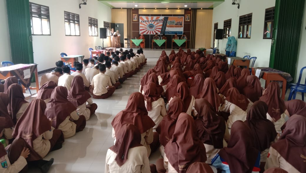 Gelar Expo Kampus, Alumni MAN 1 Nganjuk Tularkan Semangat untuk Menuju Perguruan Tinggi