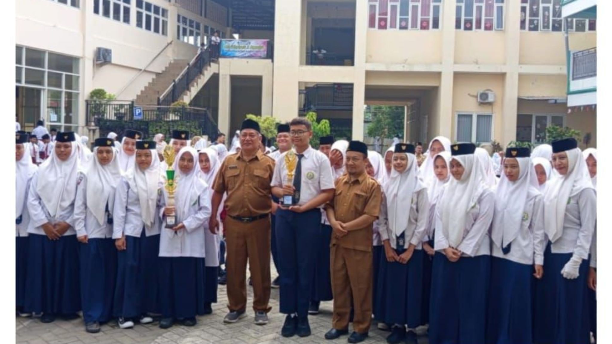 MTs Aisyiyah 1 Nganjuk Kembali Torehkan Prestasi, Dua Siswa Raih Juara Lomba Pidato Tingkat Kabupate