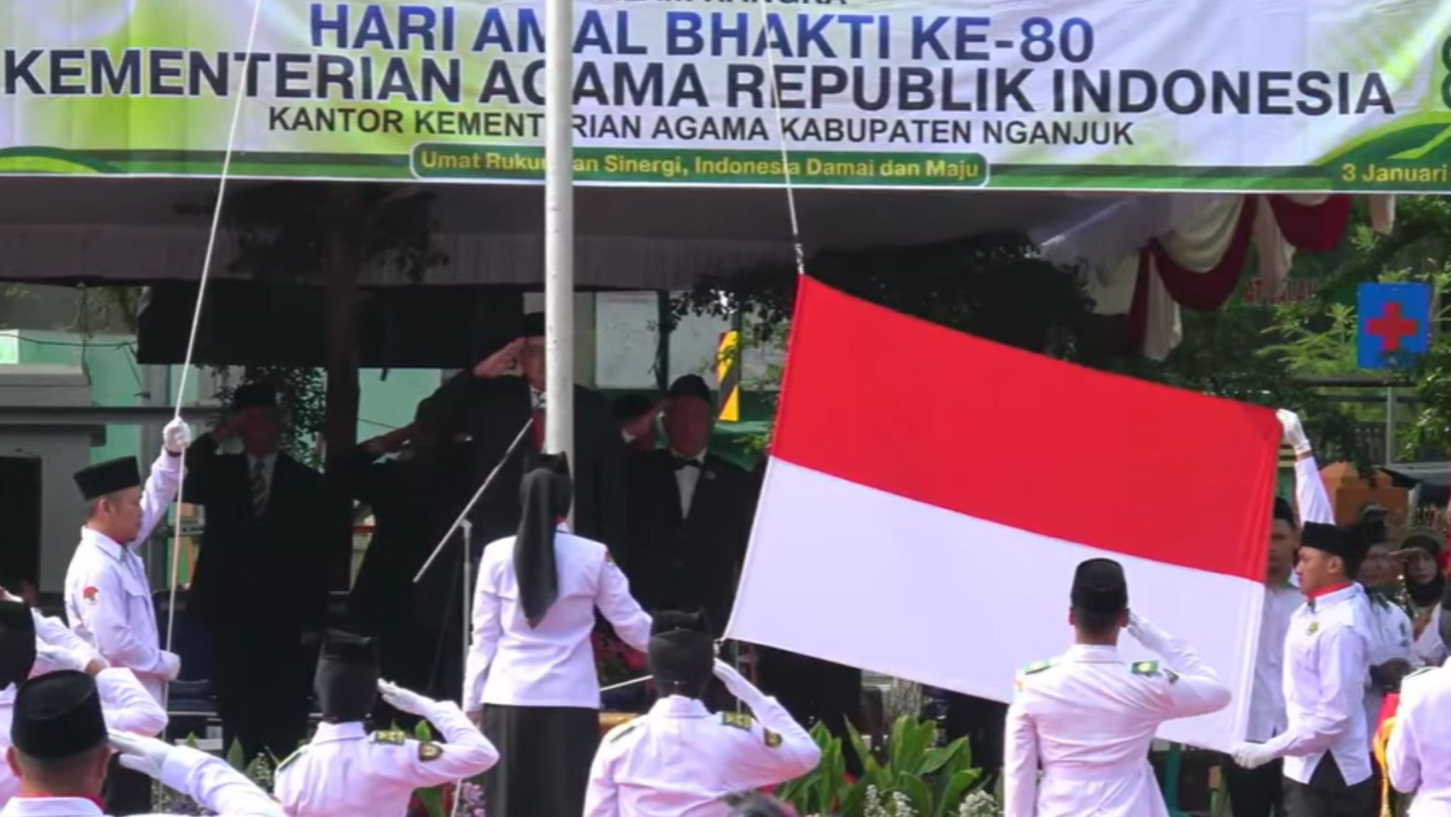 MTsN 3 Nganjuk Semangat Ikuti Upacara Peringatan  HAB ke-80 Kementerian Agama RI