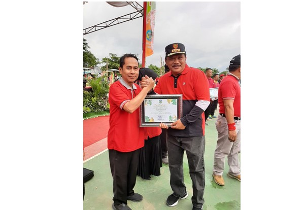 Membuka Prestasi di tahun 2023 MTs Negeri 7 Nganjuk Terima Anugerah Sekolah Adiwiyata